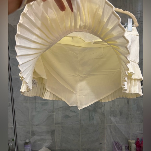 Lioness | Double Ruffle Mini Skort | Small - Picture 14 of 16